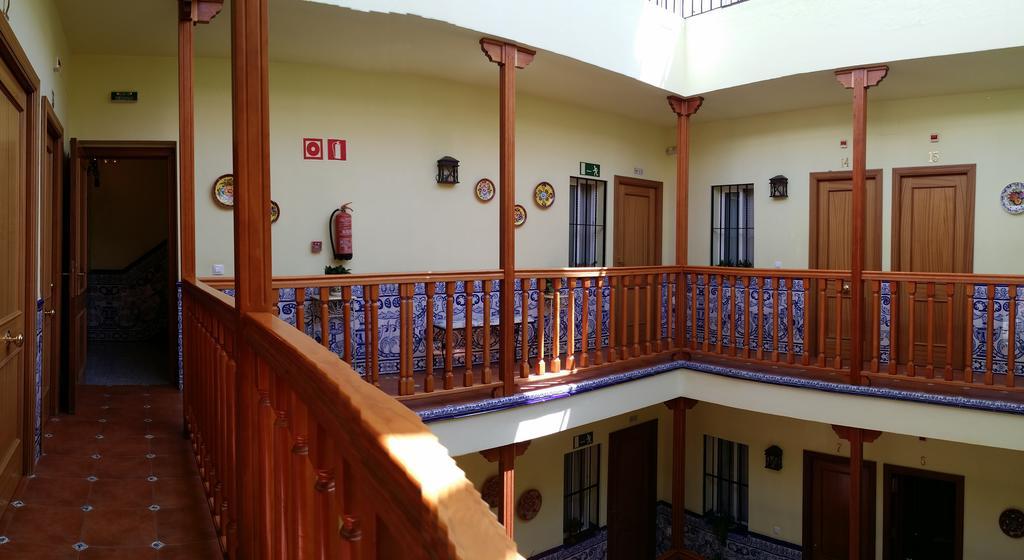 Doña Trinidad 3*